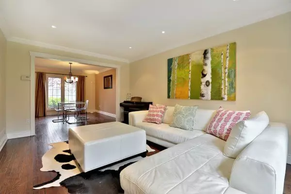 Oakville, ON L6H 3A5,263 Princess Royal CT