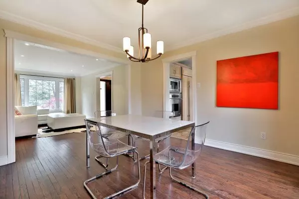 Oakville, ON L6H 3A5,263 Princess Royal CT