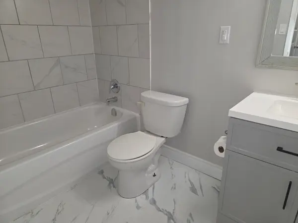 Niagara Falls, ON L2G 6X8,8800 Willoughby DR #211