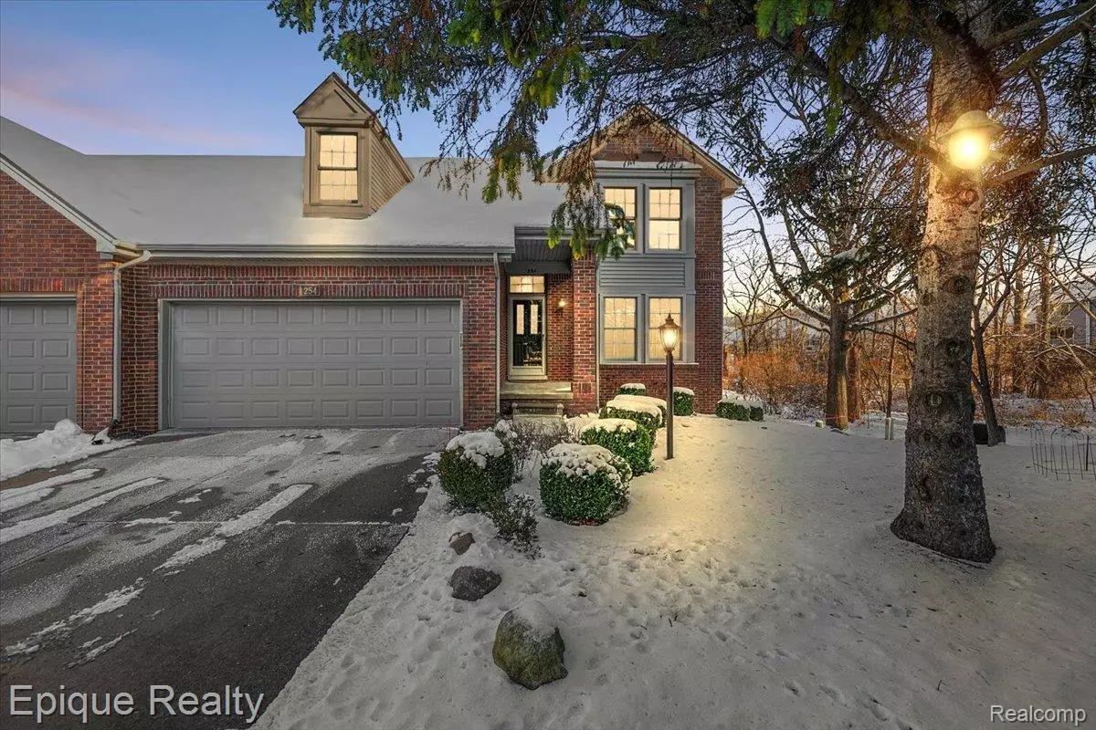 Rochester Hills, MI 48309,254 Marmoor CT