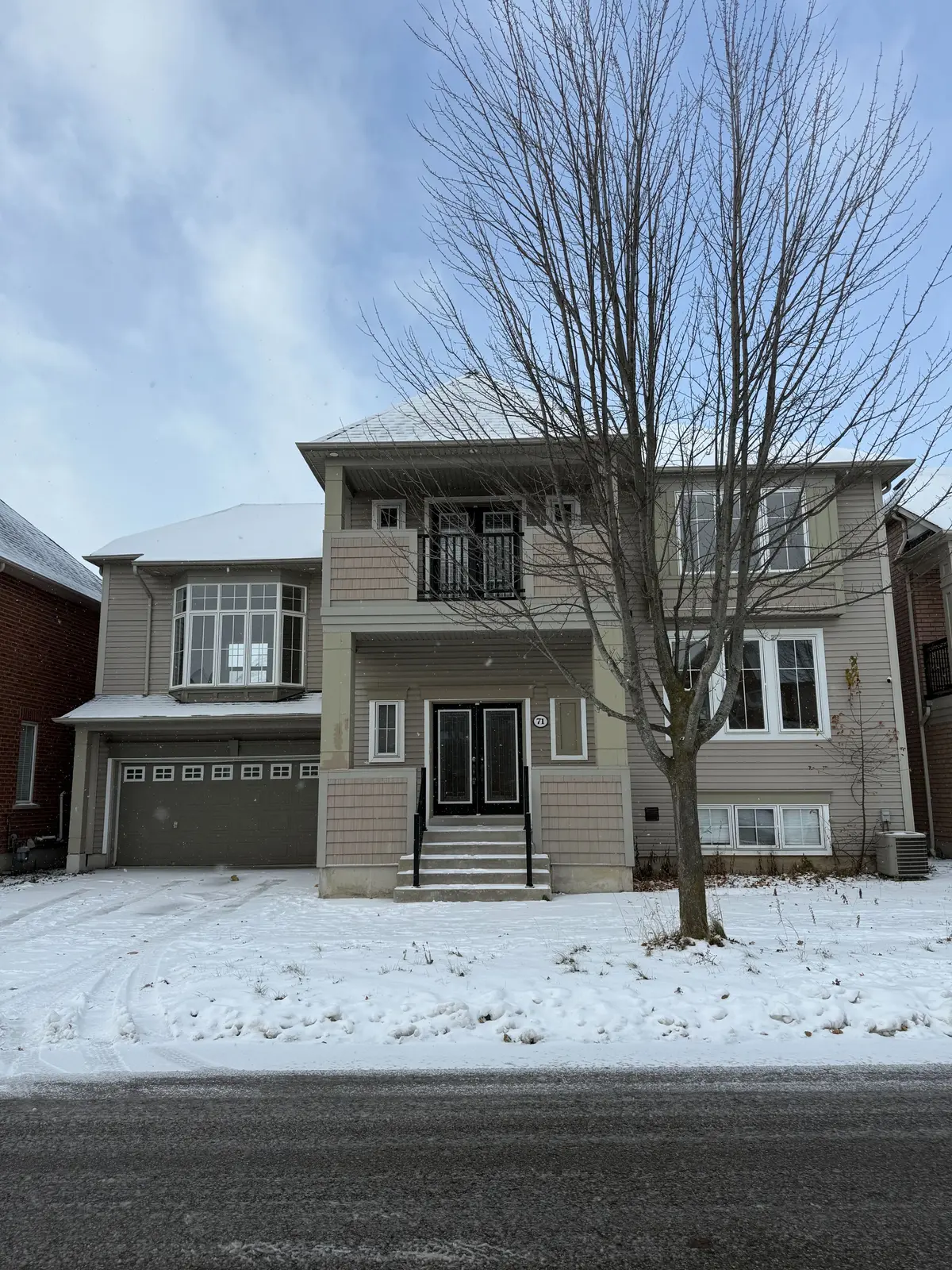 71 Seward CRES, Ajax, ON L1Z 2B9