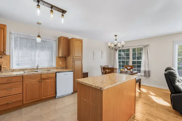 North Dundas, ON K0C 2H0,40 Lori LN