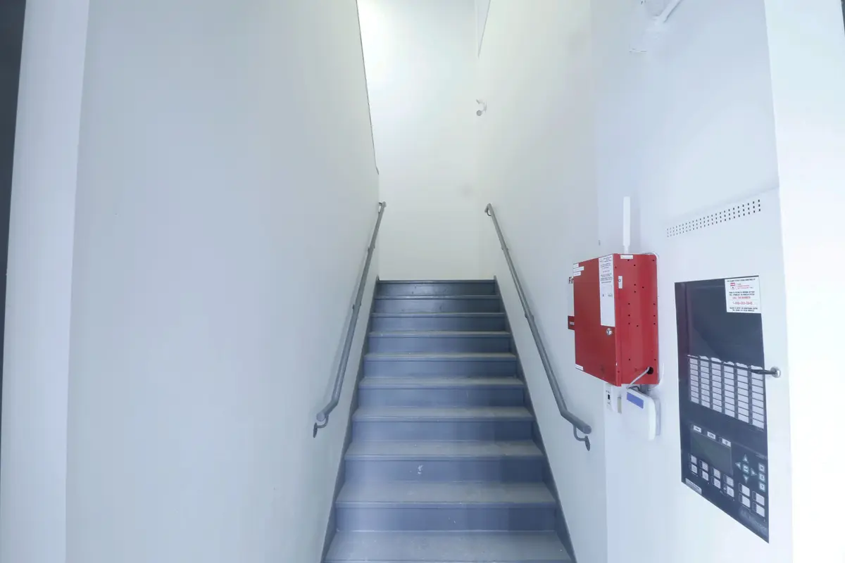 Toronto C02, ON M6G 1K1,570 Bloor ST W #200