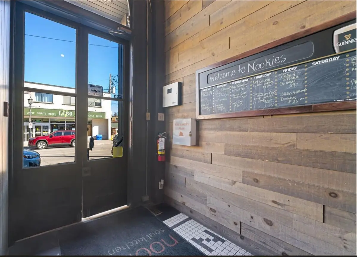 Port Hope, ON L1A 2T6,20 Ontario ST