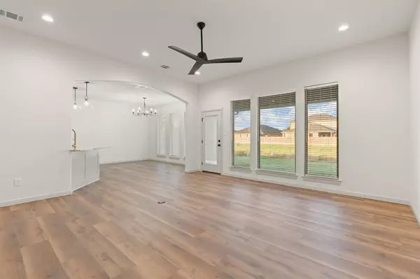 Cleburne, TX 76033,1707 Lakeway Drive