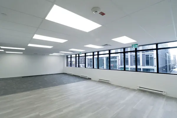 Toronto C02, ON M6G 1K1,570 Bloor ST W #200