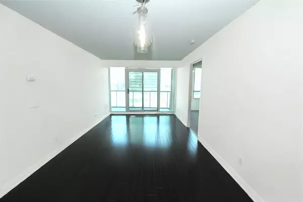 Toronto C01, ON M5J 3A4,30 Grand Trunk CRES #509