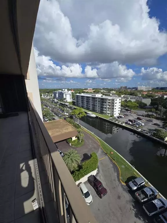 Miami, FL 33181,1800 NE 114th St #1002