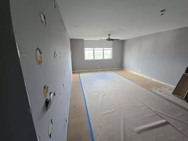 Miami, FL 33181,1800 NE 114th St #1002