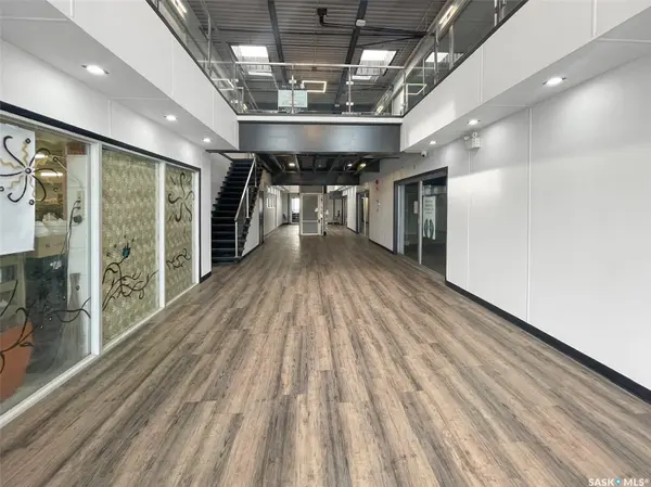 244 1st AVENUE NE #207, Swift Current, SK S9H 2B4