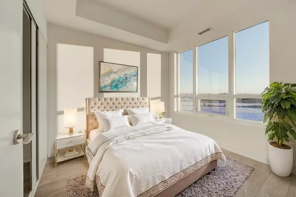 Brampton, ON L6Y 4M5,225 Malta AVE S #408