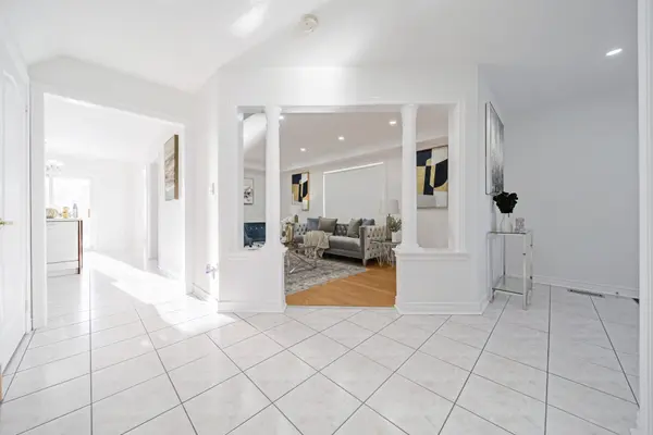 Caledon, ON L7E 2W1,45 Trailview LN