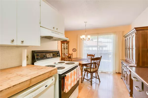 Port Alice, BC V0N 2N0,87 McKay Cres