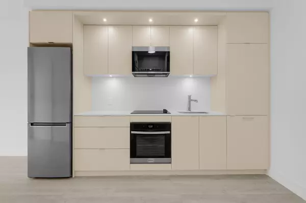 Toronto W08, ON M9A 3K1,60 Central Park Roadway N/A #805