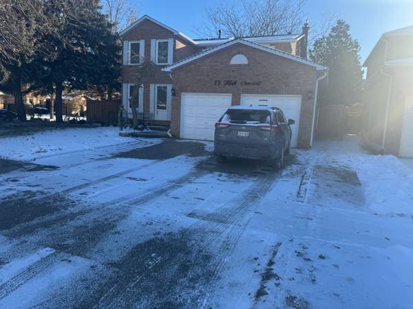 Brampton, ON L6X 3J8,19 Hall CRES #BSMT