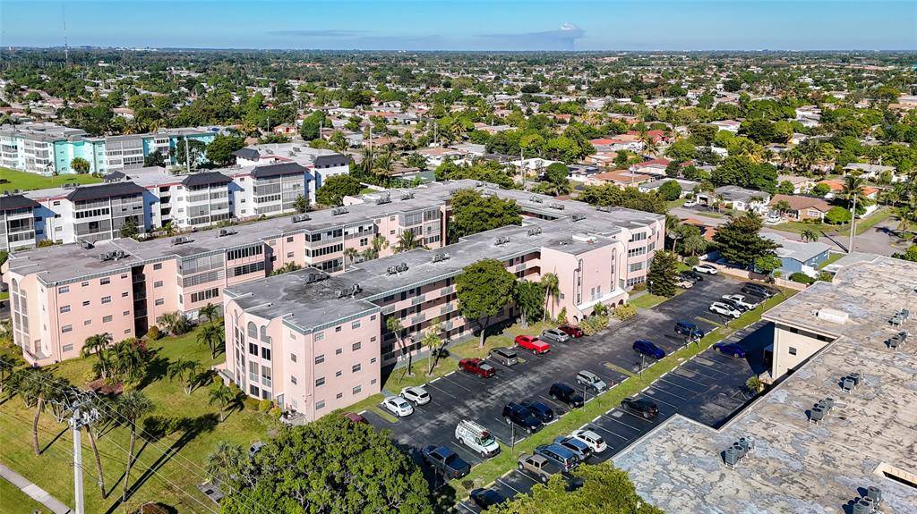 4211 NW 41st St #205, Lauderdale Lakes, FL 33319