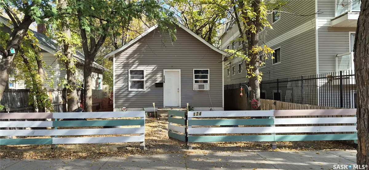 Saskatoon, SK S7M 2R5,124 O AVENUE S
