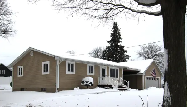 313 N Linden AVE, Fremont, MI 49412