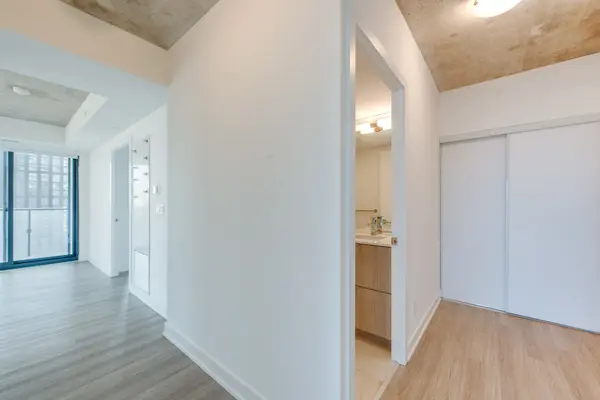 Toronto C08, ON M5B 0C6,47 Mutual ST #1807