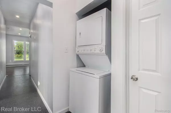 Detroit, MI 48205,14167 Cedargrove ST