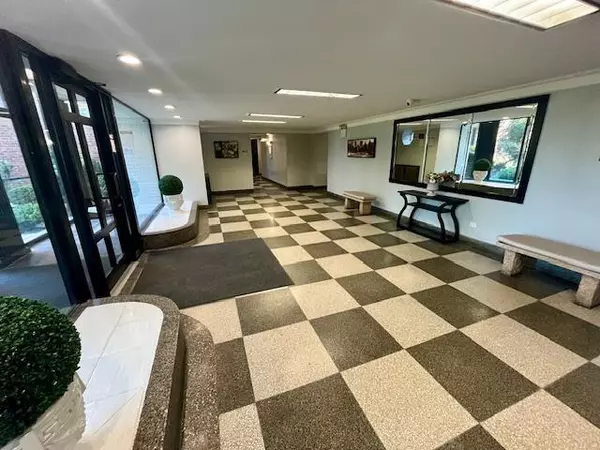 Brooklyn, NY 11230,1119 Ocean Pkwy #1N