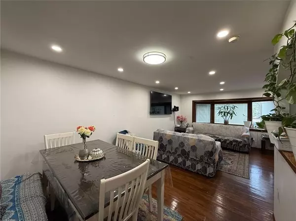 Staten  Island, NY 10314,56 Gary CT