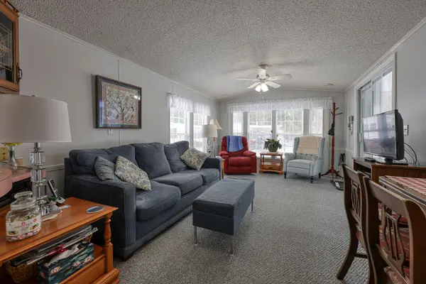 Norwich, ON N0J 1P0,592968 County Road 13 RD #33 Linda Lane