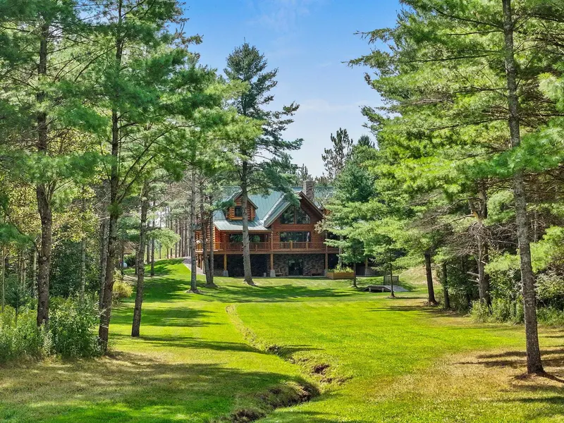 9108 N 39 RD, Manton, MI 49663