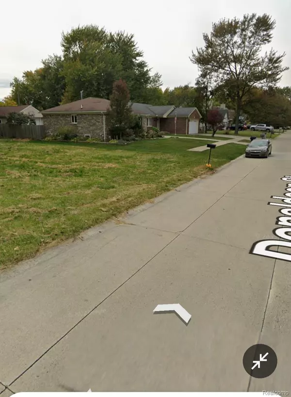 Clinton Township, MI 48035,23562 Donaldson