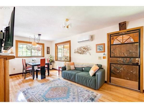 14 NW LAKESIDE DR, Cascade Locks, OR 97014