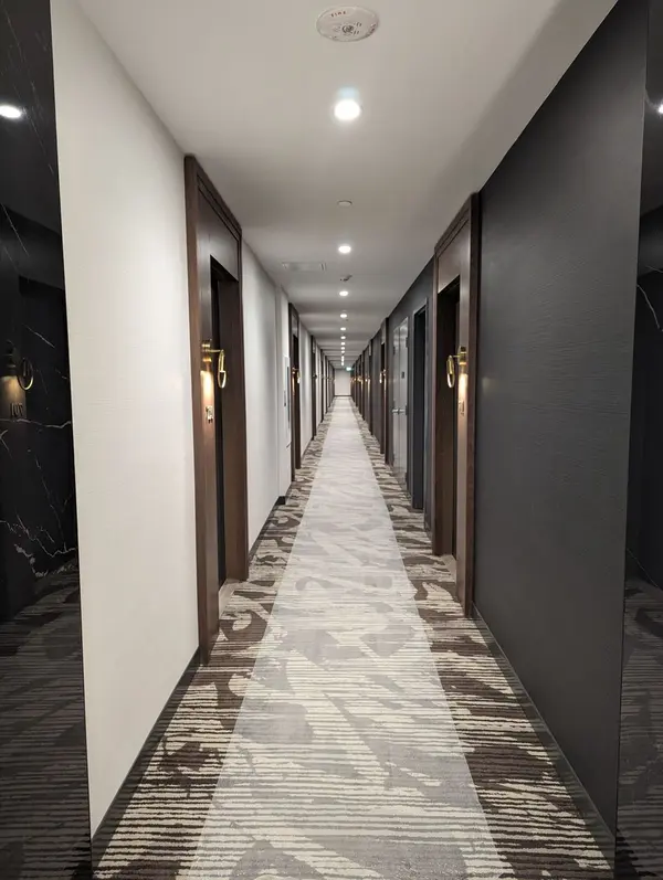 Toronto C15, ON M2K 0H6,6 Greenbriar RD #805