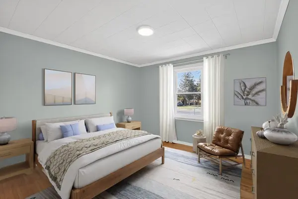 Welland, ON L3C 3B3,430 CLARE AVE