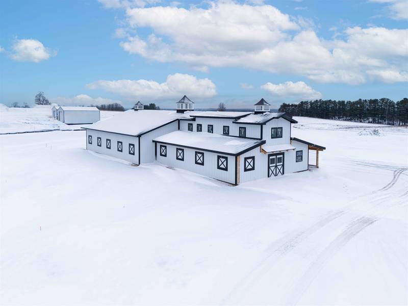 7788 Sayler RD, Williamsburg, MI 49690