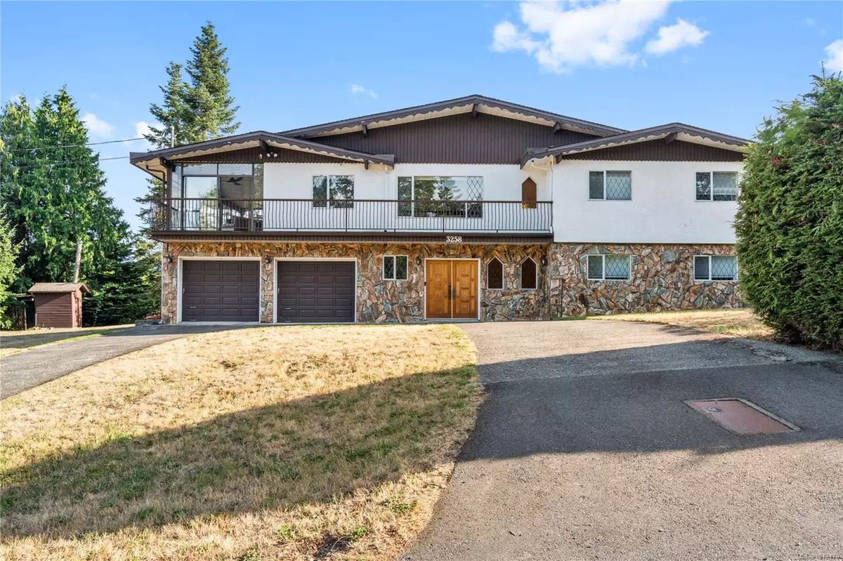 Chemainus, BC V0R 1K2,3258 Douglas St