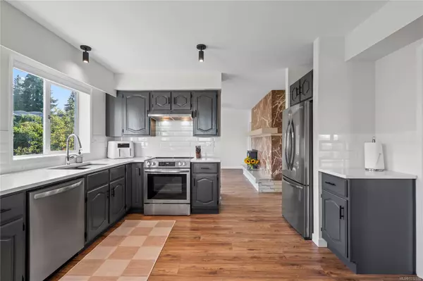 Chemainus, BC V0R 1K2,3258 Douglas St