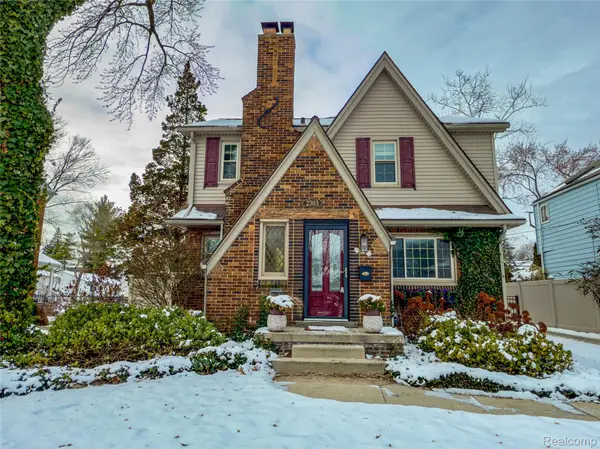 Royal Oak, MI 48073,2303 Linwood AVE