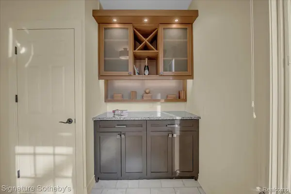 Royal Oak, MI 48067,621 DEWEY ST