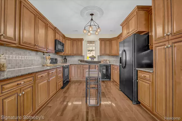 Royal Oak, MI 48067,621 DEWEY ST