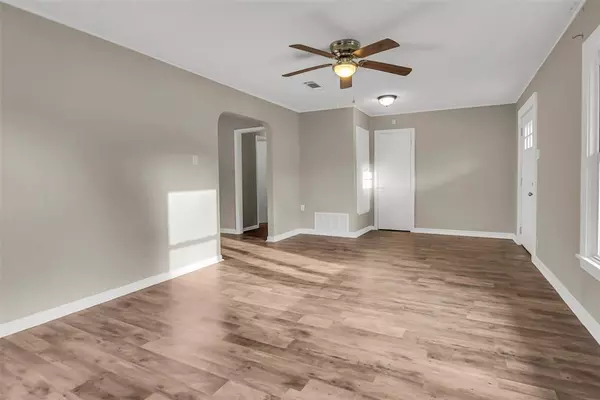 Denison, TX 75021,1414 S Houston Avenue