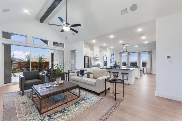 Waxahachie, TX 75165,625 Majestic Oak Lane