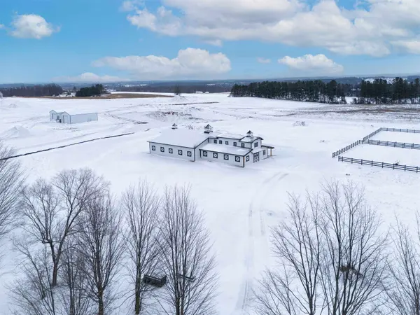 7788 Sayler RD, Acme Twp, MI 49690