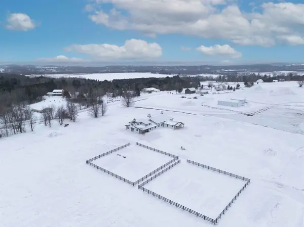 7788 Sayler RD, Acme Twp, MI 49690