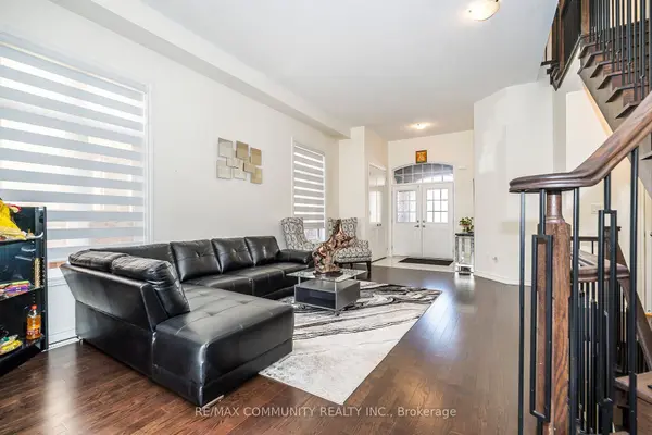 Whitby, ON L1R 0P4,11 Northern Breeze CRES