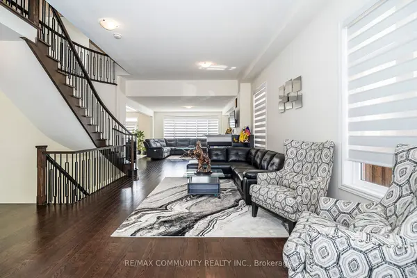 Whitby, ON L1R 0P4,11 Northern Breeze CRES