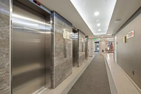 Burlington, ON L7N 3M2,700 Dynes RD #901