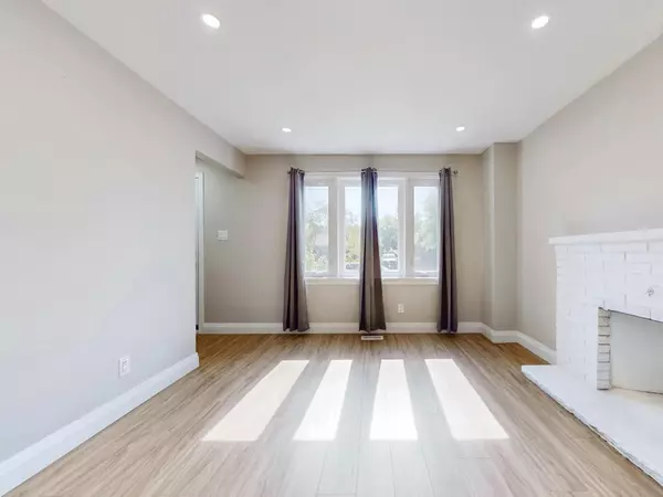 Kitchener, ON N2B 1J9,22 Sherwood AVE