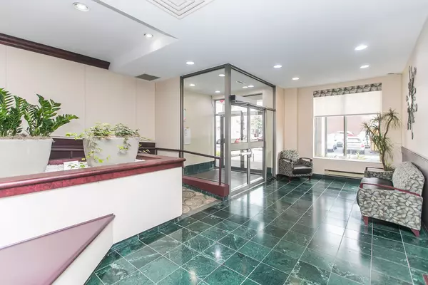 Vanier And Kingsview Park, ON K1L 8K8,200 Lafontaine AVE #903