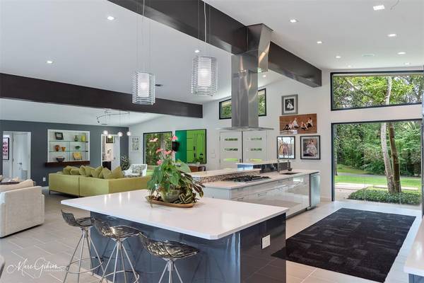 9460 Red Oak Lane, Shreveport, LA 71106