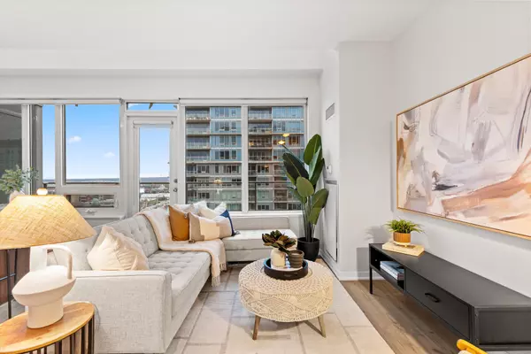 Toronto C01, ON M6K 3P9,55 East Liberty ST #1910