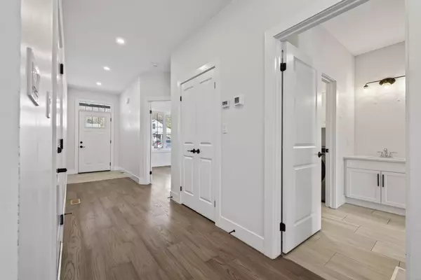 Norwich, ON N0J 1P0,7 South Court ST W